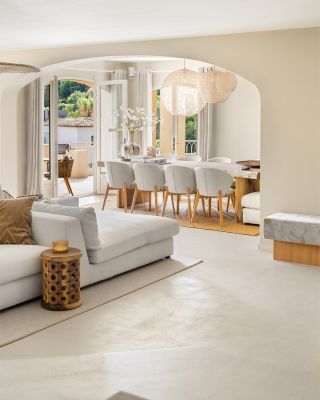 💪 Betoncem – krása, která něco vydrží Hledáte povrch, který je elegantní, ale zároveň extrémně odolný? Cementová stěrka...